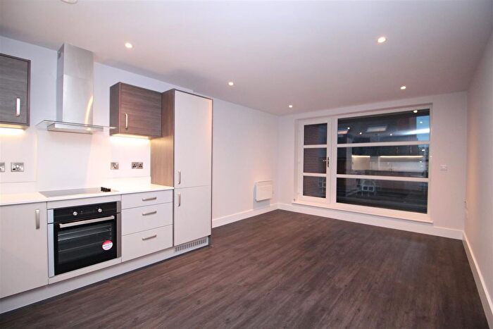 2 Bedroom Flat For Sale In Aria Apartments, Chatham Street, Leicester, LE1