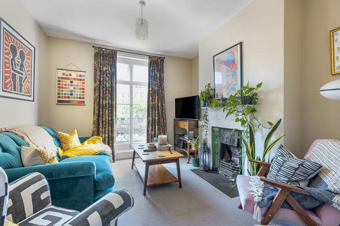 2 Bedroom Terraced House To Rent In St Mary's Garden, SE11