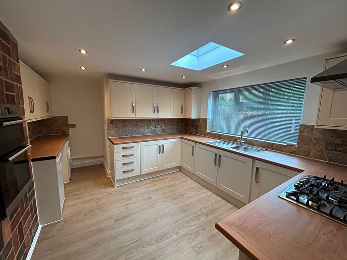 5 Bedroom Property To Rent In Westfield Avenue, Woking Surrey, GU22
