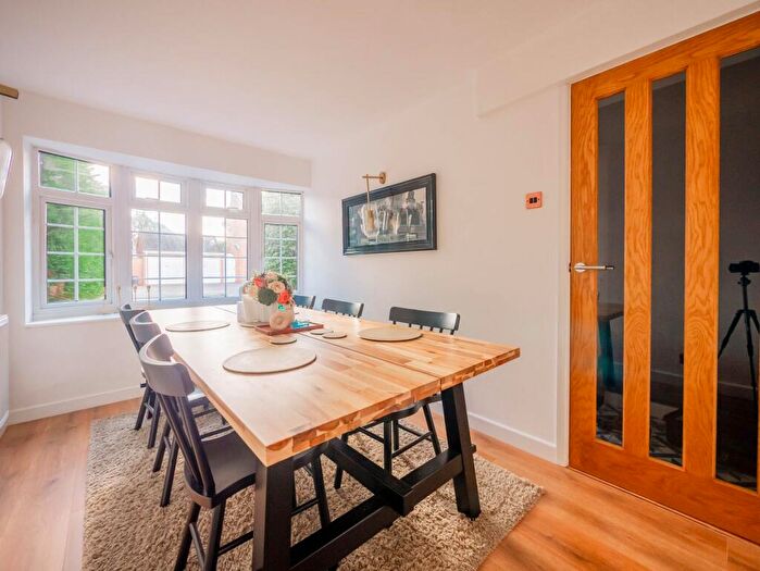 4 Bedroom Detached House For Sale In Glebelands, Benfleet, SS7