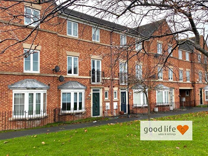 4 Bedroom Terraced House For Sale In Aylesford Mews, Hillview, Sunderland, SR2