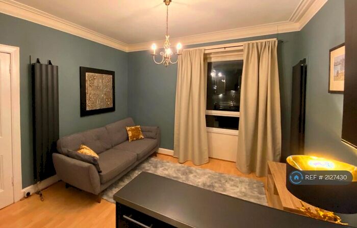 1 Bedroom Flat To Rent In Cathcart Place, Edinburgh, EH11