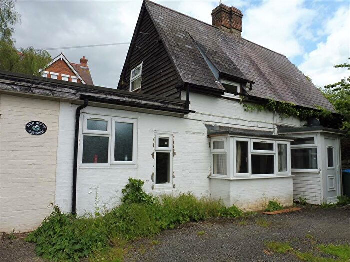 3 Bedroom Cottage To Rent In Main Street, Maids Moreton, Buckingham, MK18