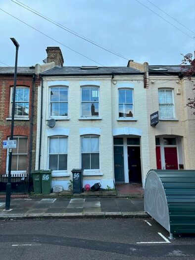 2 Bedroom Flat To Rent In Goldsboro Road, London, SW8