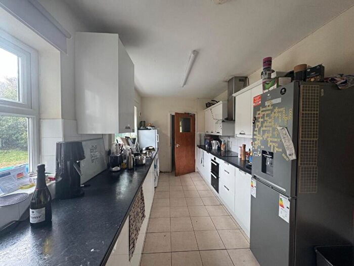5 Bedroom Semi-Detached House To Rent In Willoughby Avenue, Nottingham, Nottinghamshire, NG7