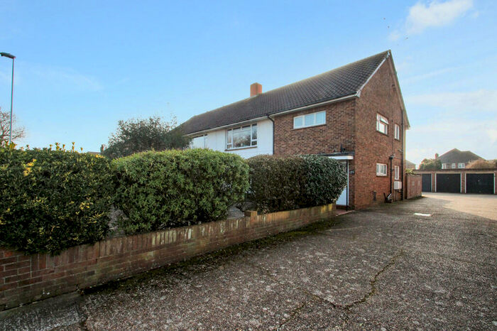 2 Bedroom Apartment To Rent In Aldsworth Avenue, Goring-by-sea, BN12