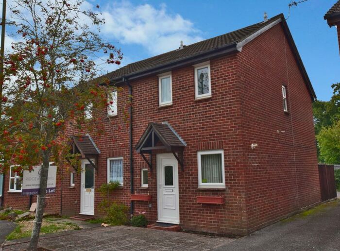 2 Bedroom Terraced House To Rent In Lymington, Hampshire, SO41