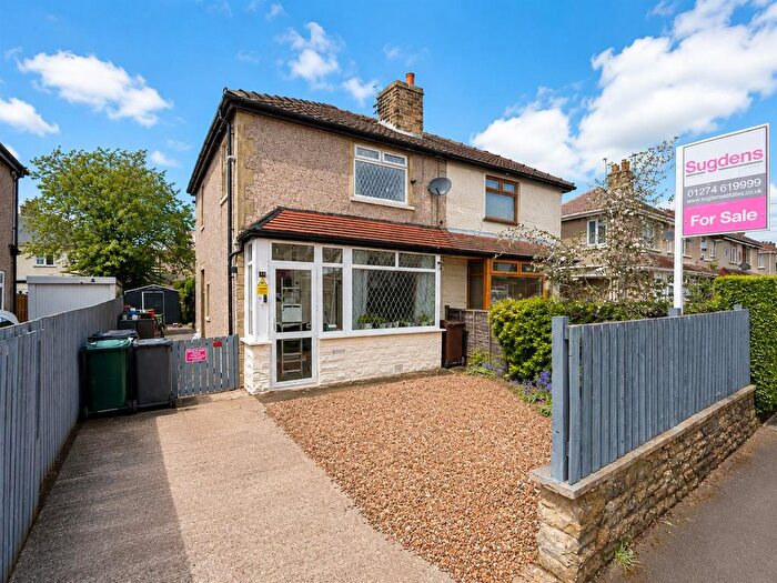 3 Bedroom Semi-detached House For Sale In Claremont Road, Shipley, BD18