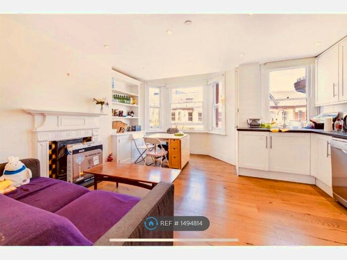 3 Bedroom Flat To Rent In Handforth Road, London, SW9