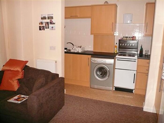 1 Bedroom Apartment To Rent In Gadshill Road, Eastville, BS5