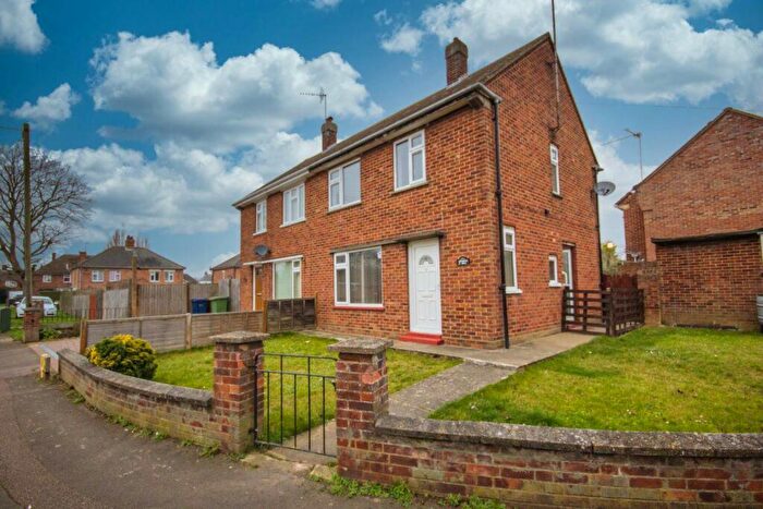 2 Bedroom Semi Detached House To Rent In Fundrey Road, Cambridgeshire, PE13