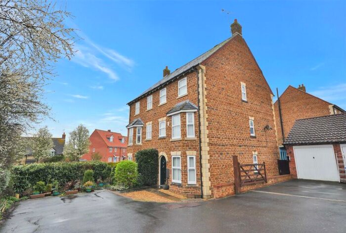 3 Bedroom Semi-Detached House For Sale In Browns Close, Mawsley Village, NN14