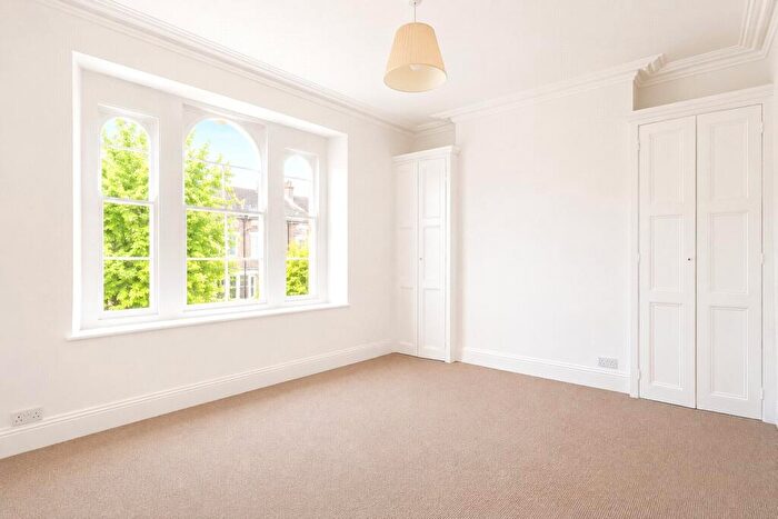 2 Bedroom Apartment For Sale In Archfield Road, Bristol, BS6