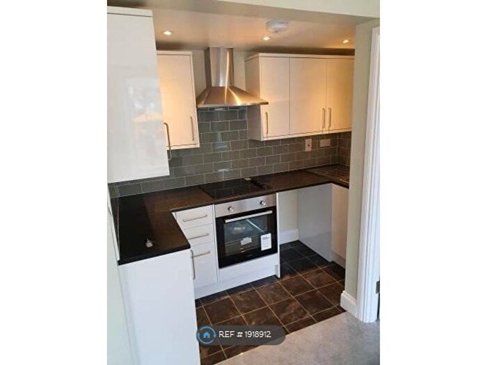 1 Bedroom Flat To Rent In High Street, Andover, SP10