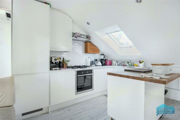 2 Bedroom Apartment To Rent In Marriott Road, Stroud Green, London, N4