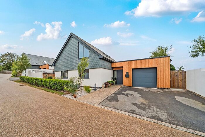 3 Bedroom Detached House For Sale In Treheath Meadows, Carnon Downs, Cornwall, TR3