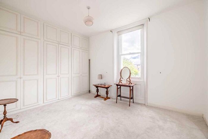 2 Bedroom Apartment For Sale In Wexham Road, Wexham, Slough, SL2