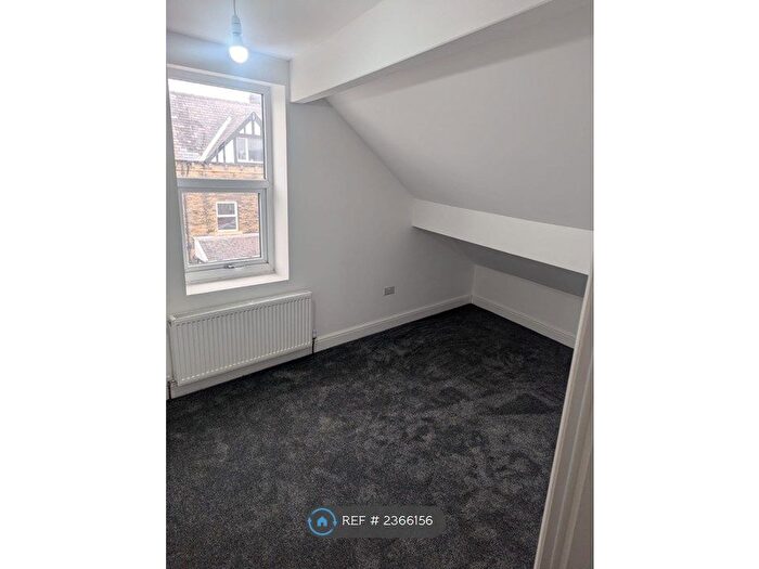 1 Bedroom Flat To Rent In Norwood Road, Shipley, BD18