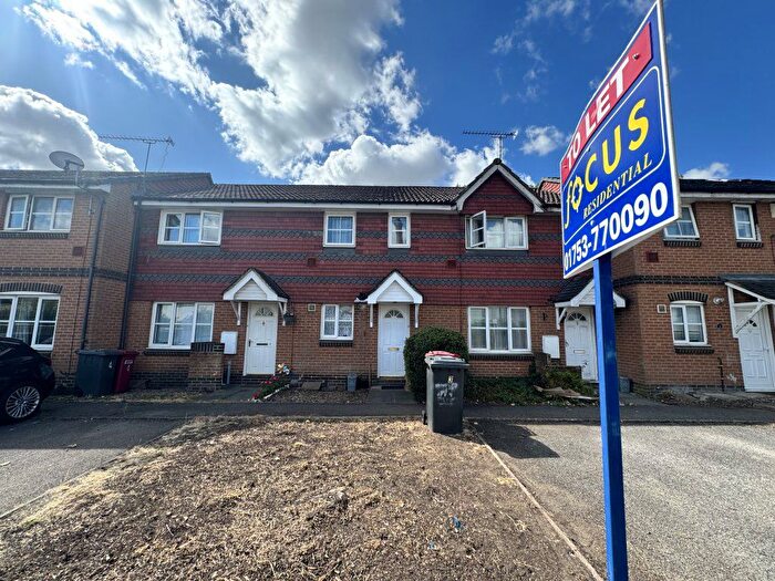 2 Bedroom Property To Rent In Stranraer Gardens, Slough, SL1