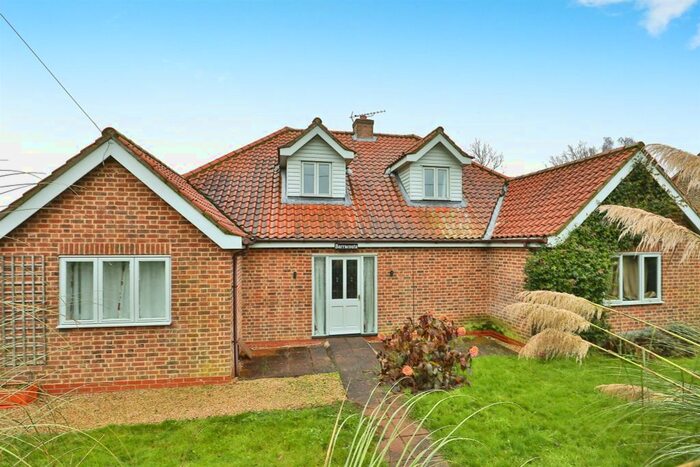 4 Bedroom Detached House For Sale In Fakenham Road, Horningtoft, Dereham, NR20