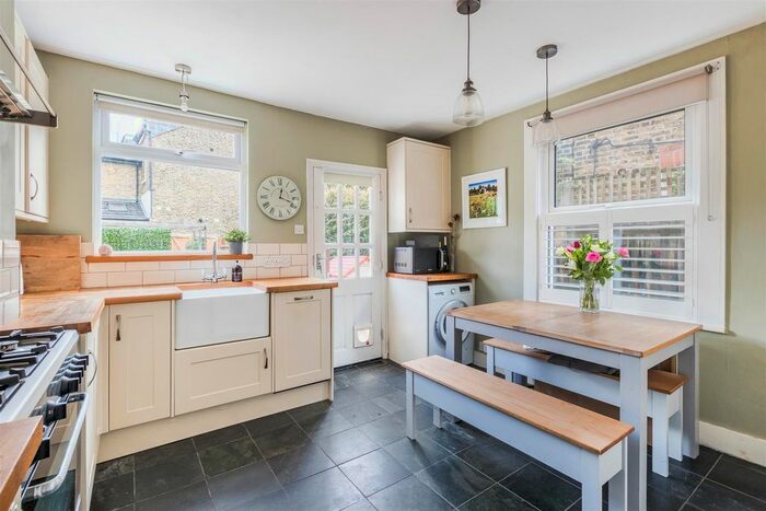 2 Bedroom Maisonette To Rent In Trinity Road, Wimbledon, SW19