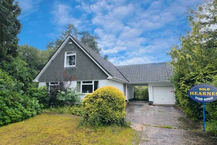 5 Bedroom Detached House For Sale In Forest Edge Drive, Ashley Heath, Ringwood, BH24