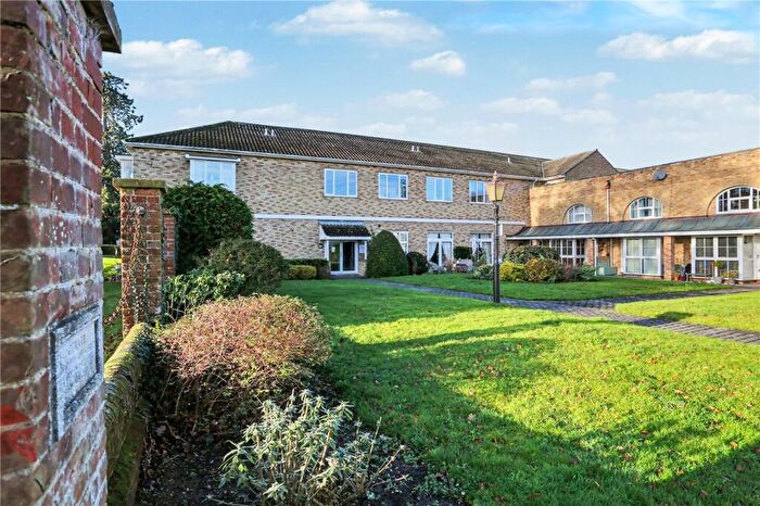 1 Bedroom Apartment For Sale In Gerard Hudson Gardens, Keswick Hall, Norwich, Norfolk, NR4