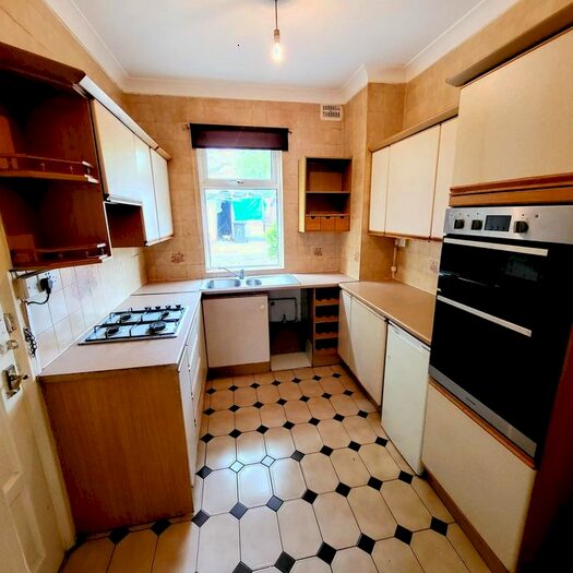 2 Bedroom Terraced House To Rent In Cunningham Road, Hyde Park, Doncaster, DN1