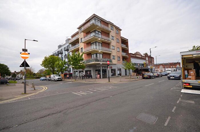1 Bedroom Flat For Sale In Neasden Lane, London, NW10