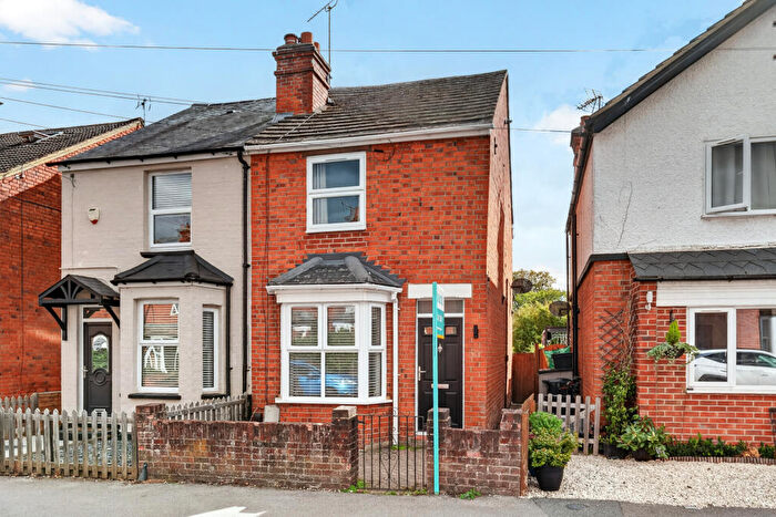 2 Bedroom Semi-Detached House For Sale In Wescott Road, Wokingham, RG40