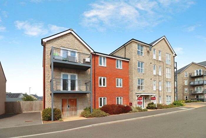 2 Bedroom Flat For Sale In Harebell Road, Emersons Green, Bristol, BS16