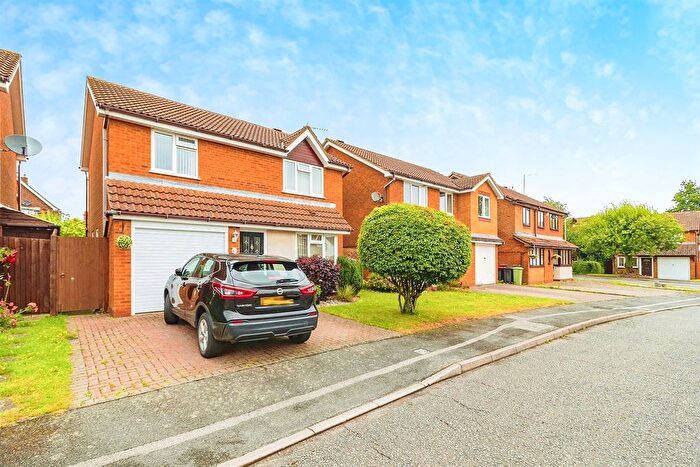 4 Bedroom Detached House For Sale In Whitton Way, Newport Pagnell, MK16