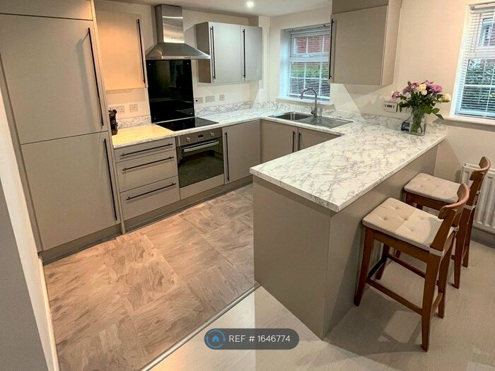 2 Bedroom Flat To Rent In Calverton, Nottingham, NG14