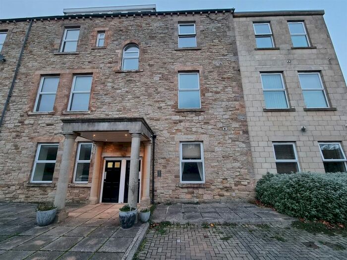 2 Bedroom Flat To Rent In Nd Floor Apartment, Park Place, Consett, DH8