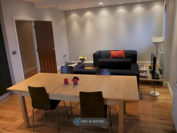 2 Bedroom Flat To Rent In Ferdinand Place, London, NW1