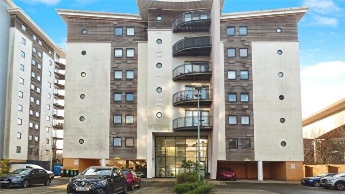 2 Bedroom Apartment For Sale In Victoria Wharf, Watkiss Way, Cardiff, CF11
