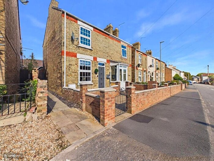 3 Bedroom Semi-Detached House For Sale In Main Street, Farcet, PE7