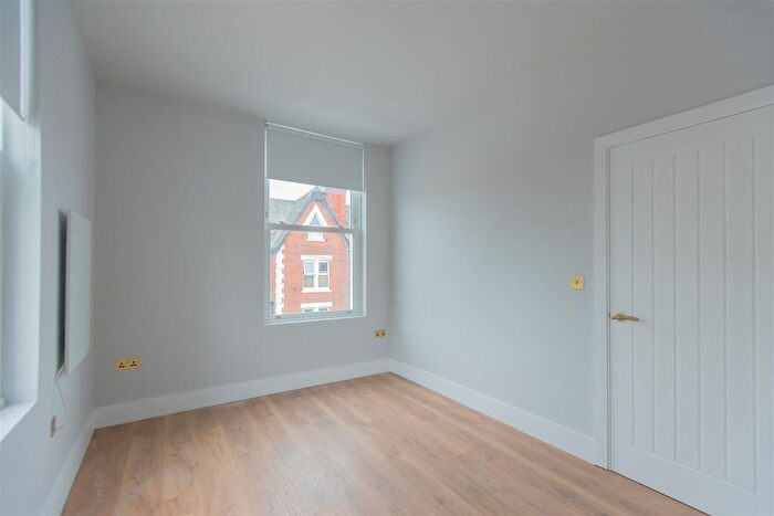 3 Bedroom Flat To Rent In Carlton Avenue, Ramsgate, CT11
