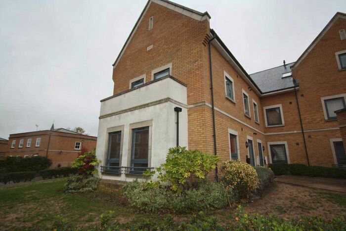 1 Bedroom Flat To Rent In St Georges Lane, The Garrison, SS3