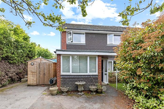 3 Bedroom Semi-Detached House For Sale In Highfield Close, Easebourne, GU29