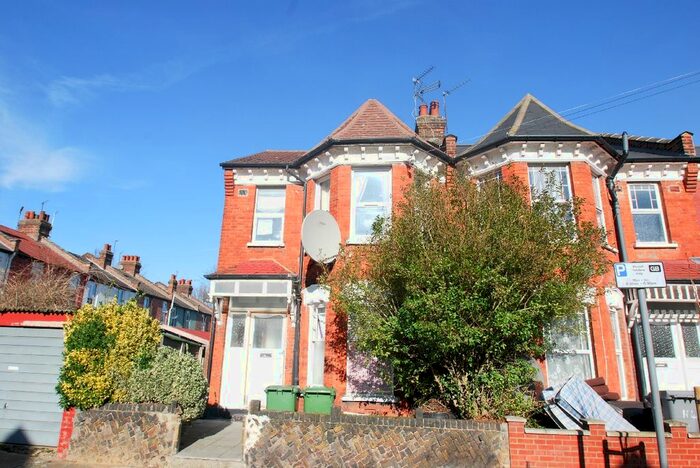 1 Bedroom Flat To Rent In Geary Road, London, NW10