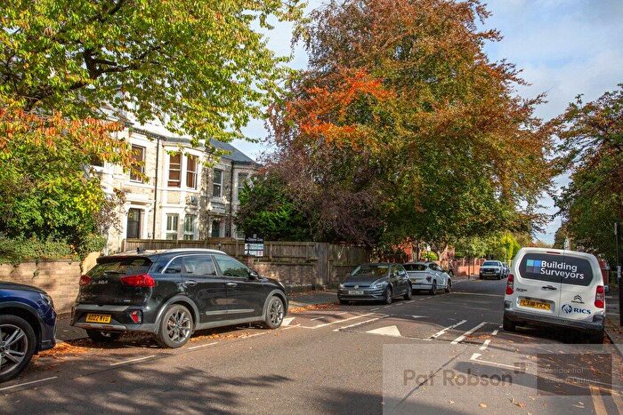 2 Bedroom Apartment For Sale In Osborne Avenue, Jesmond, Newcastle Upon Tyne, NE2