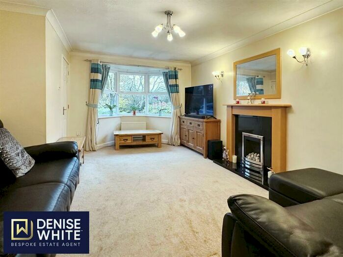 4 Bedroom Detached House For Sale In Millbrook Way, Cheadle, Staffordshire, ST10
