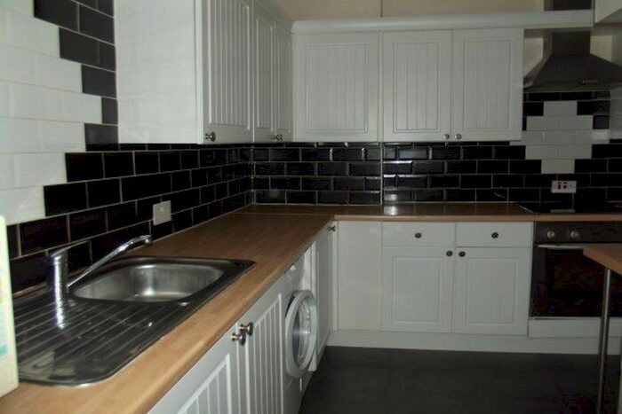 1 Bedroom Flat To Rent In Dumbarton Road, Glasgow, G11