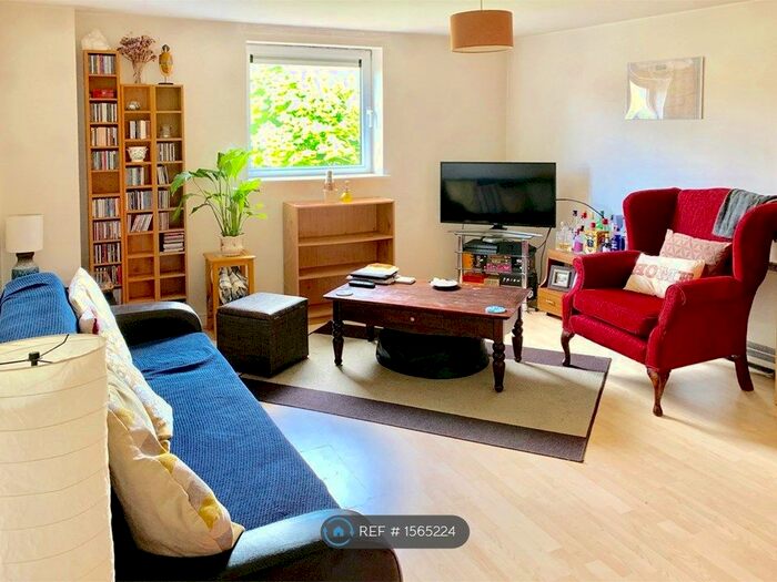 1 Bedroom Flat To Rent In Greenfell Mansions, London, SE8