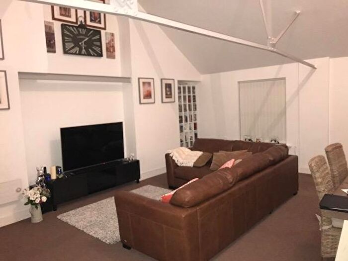 2 Bedroom Maisonette To Rent In New Street, Hinckley, LE10