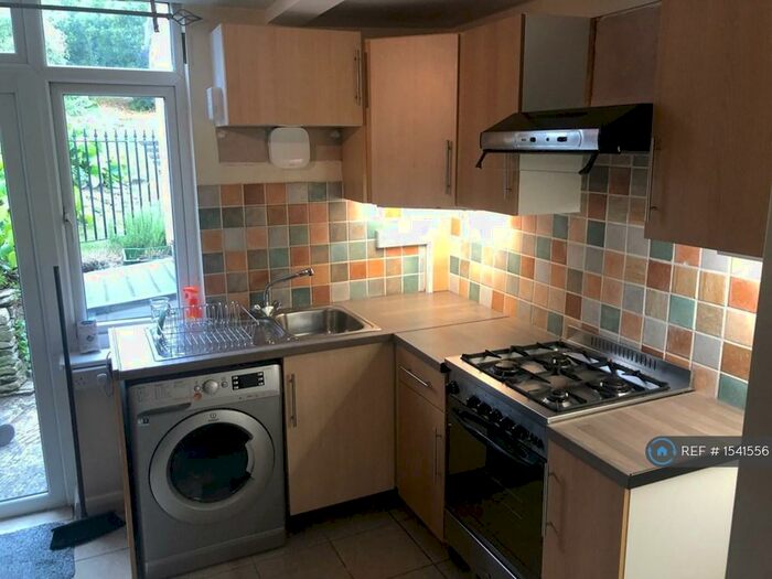 1 Bedroom Flat To Rent In Rose Hill, Oxford, OX4