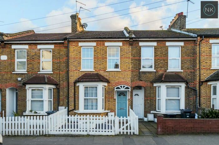 2 Bedroom Terraced House To Rent In Cowslip Road, South Woodford, London, E18