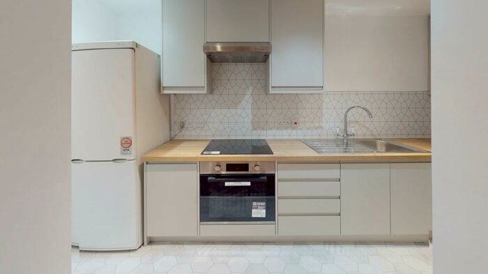 2 Bedroom Flat To Rent In Hyde Terrace, LS2