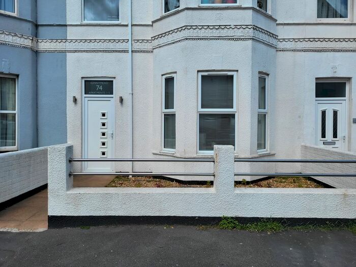 1 Bedroom Flat To Rent In Victoria Road, Exmouth, EX8
